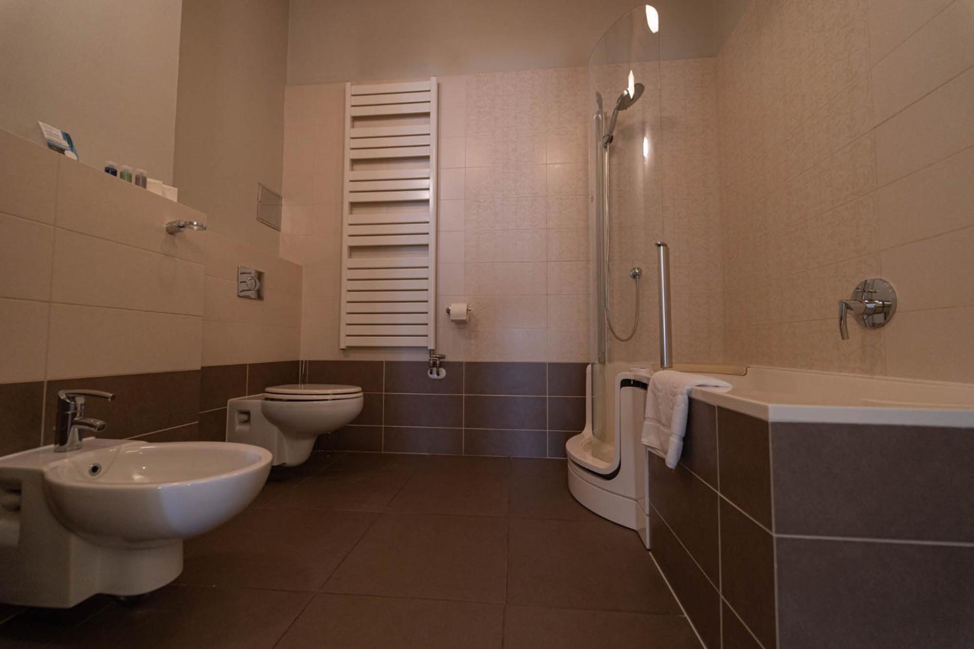 Hotel Zlaty Dukat Kosice Bagian luar foto