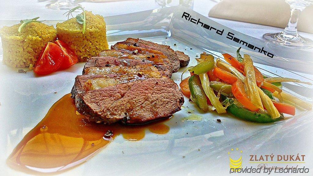 Hotel Zlaty Dukat Kosice Restoran foto